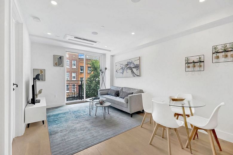 156 Tompkins Avenue #2A