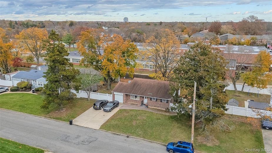 1563 Baldwin Boulevard