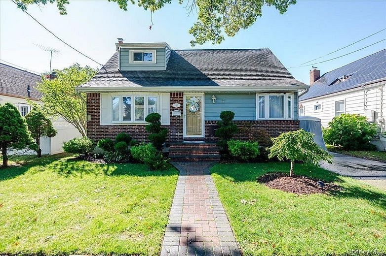 1563 Marshall Street