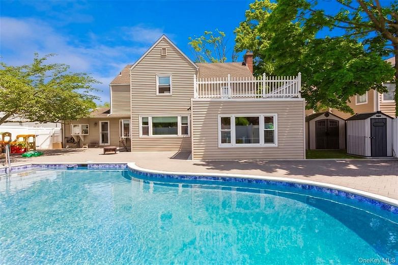 1566 Pebble Lane