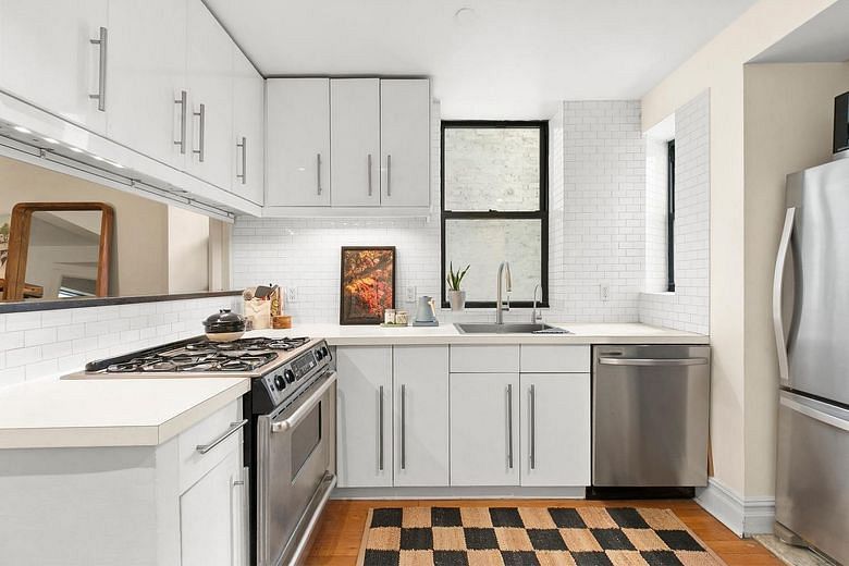 157 Ludlow Street #2R