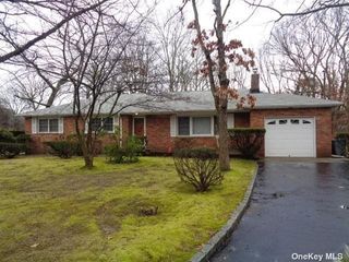 Image 1 of 16 for 157 Old Willets Path in Long Island, Smithtown, NY, 11787