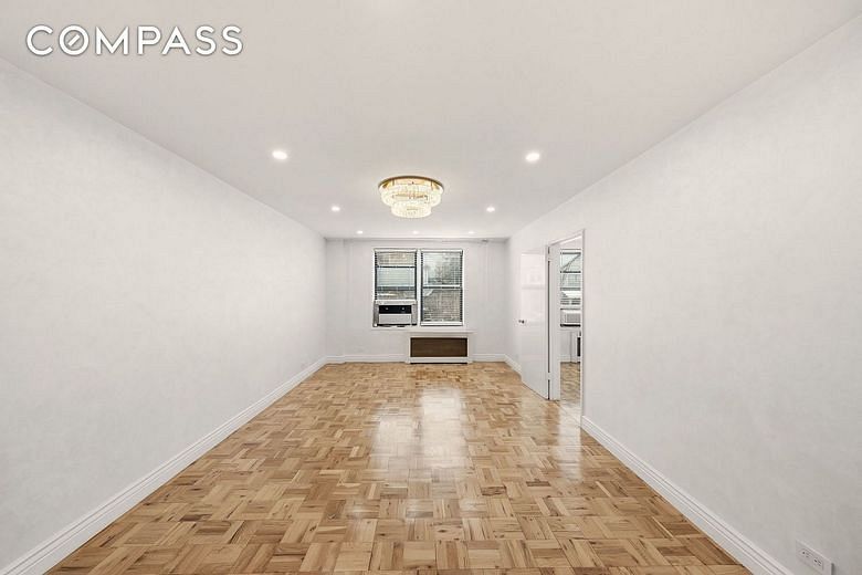 1577 East 17th Street #2F