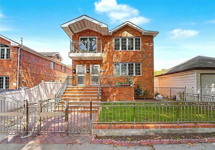 158-39 77th Road