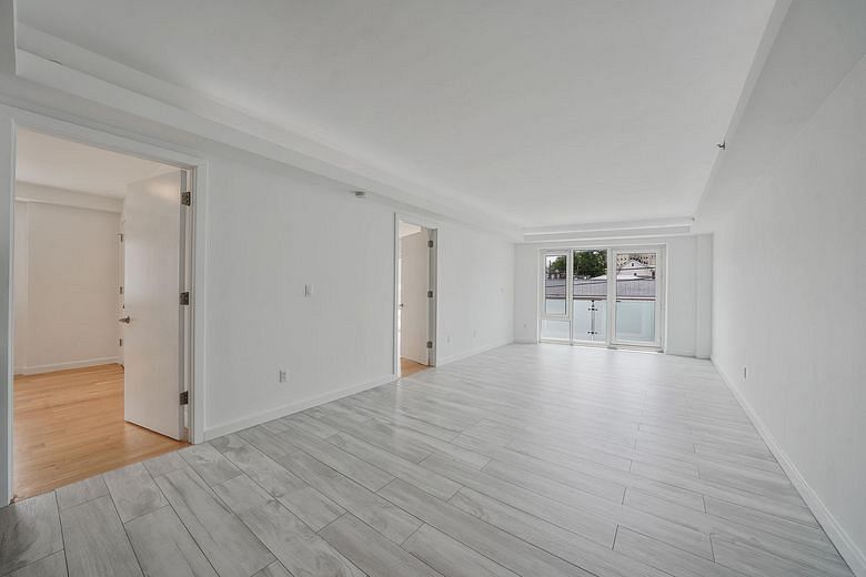 15815 Union Turnpike #2B