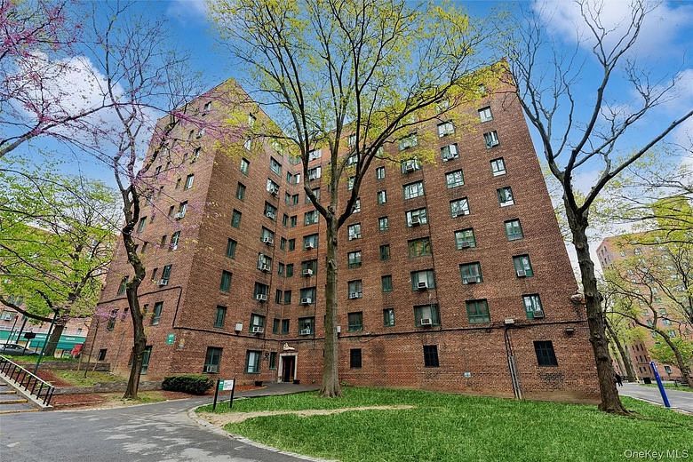 1585 Unionport Road #4H