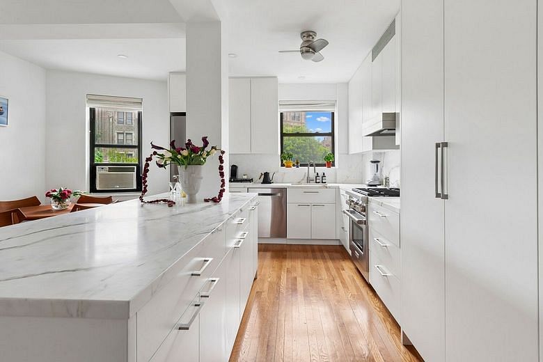 159-34 Riverside Drive West #6B