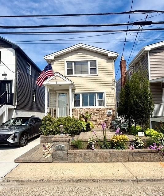 159 Sportsmans Avenue