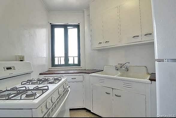 1594 Unionport Road #9D