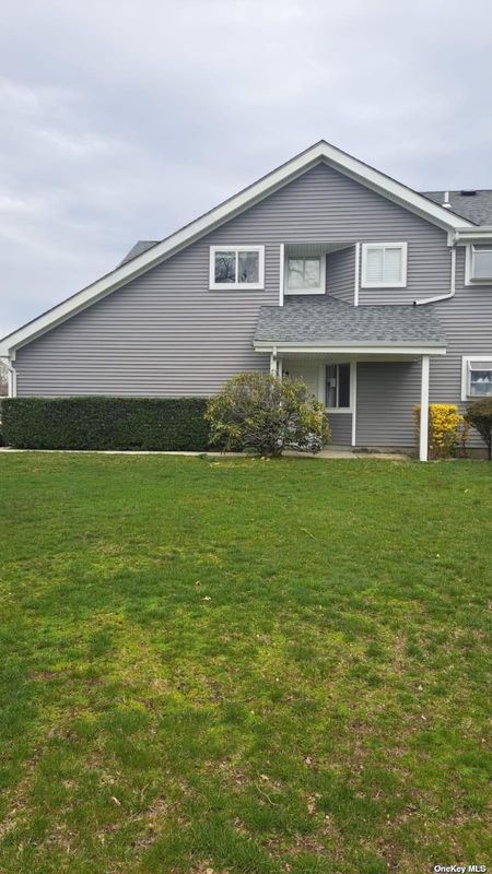 Image 1 of 13 for 364 Seabreeze Ct #364 in Long Island, Moriches, NY, 11955