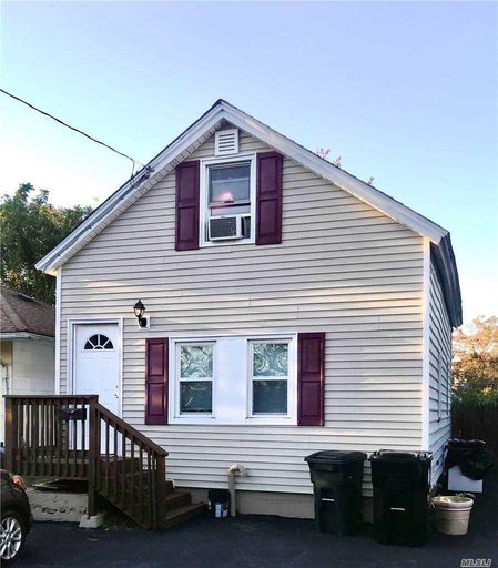 Image 1 of 13 for 21 Lockwood Rd in Long Island, Bay Shore, NY, 11706