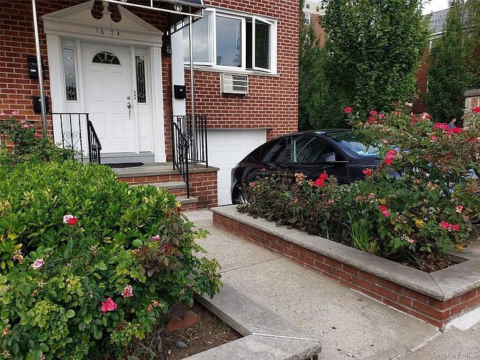 16-74 BELL BLVD Bell Blvd