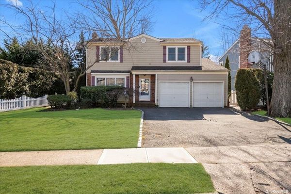 Image 1 of 24 for 16 Arlington Avenue in Long Island, Rockville Centre, NY, 11570