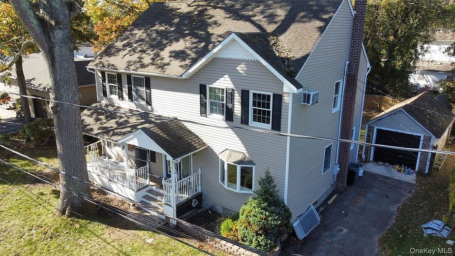 16 Babylon Drive