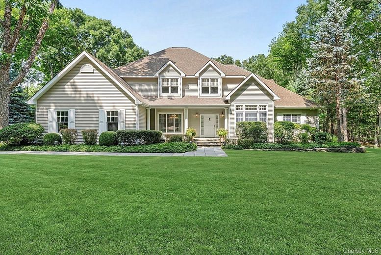 16 Barclay Drive