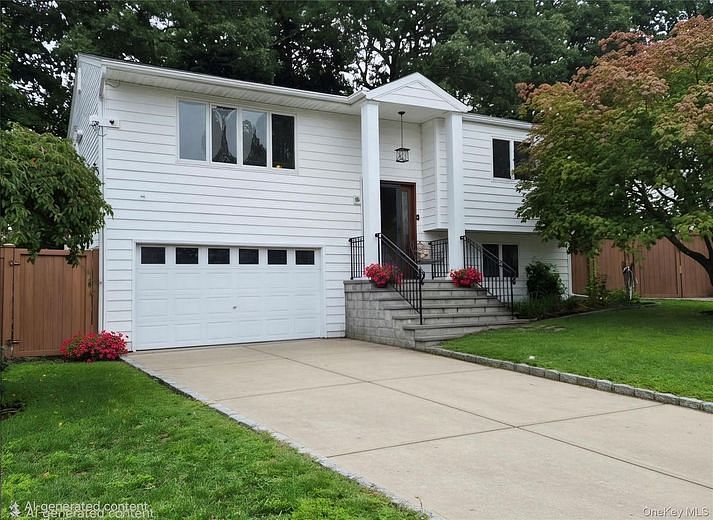 16 Crest Hill Court