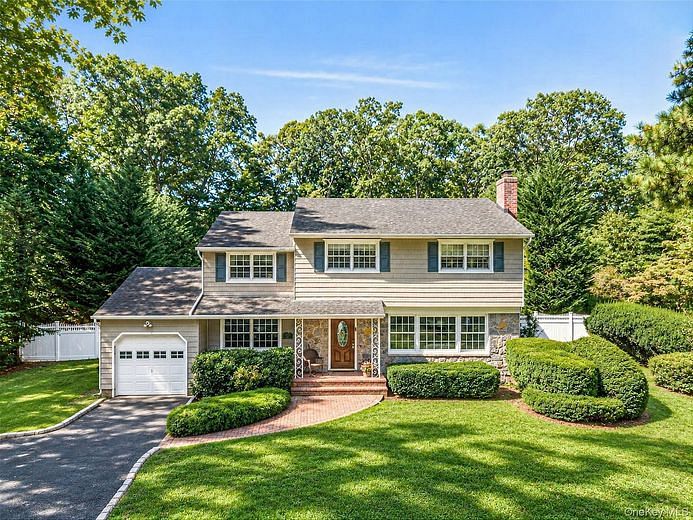 16 Dogwood Drive