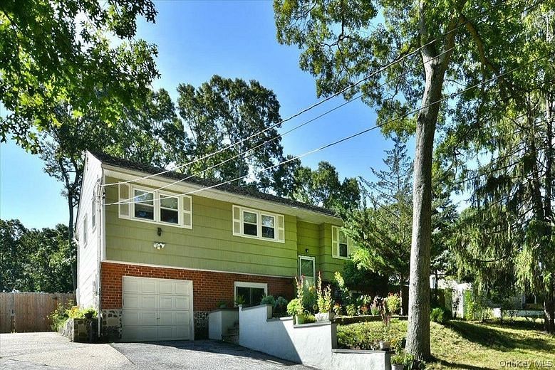 16 Edgar Drive