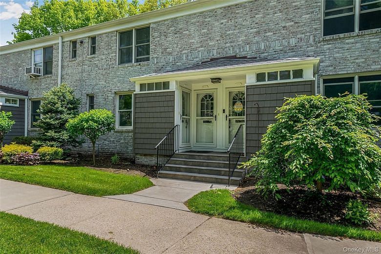 16 Glen Keith Road #L