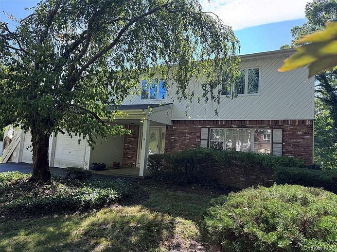 16 Herrick Avenue