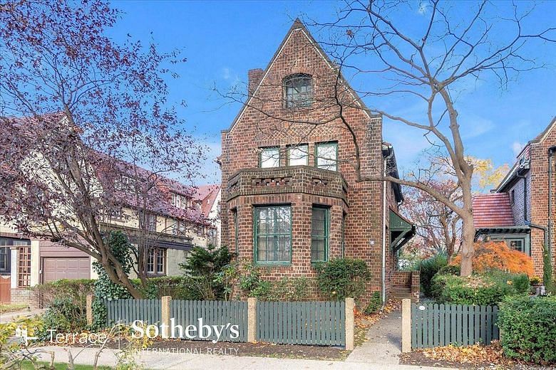 16 Ingram Street #HOUSE