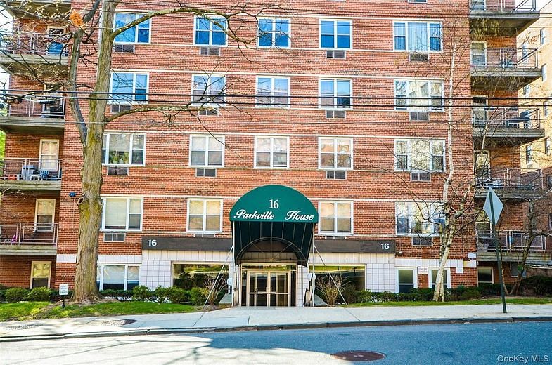 16 Lake Street #6A