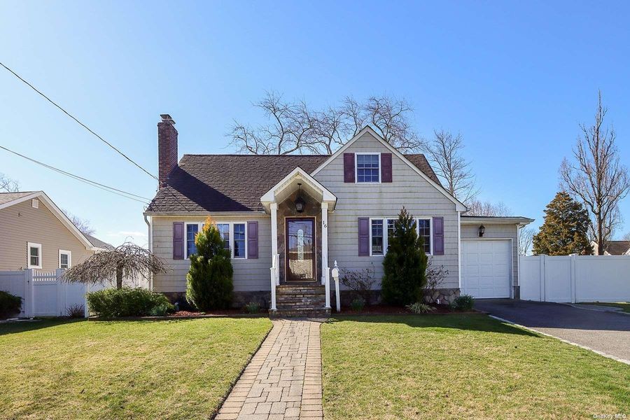Image 1 of 28 for 16 Meade Avenue in Long Island, Babylon, NY, 11703
