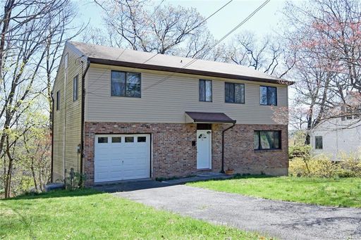 Image 1 of 28 for 16 Oxford Road in Westchester, Greenburgh, NY, 10706