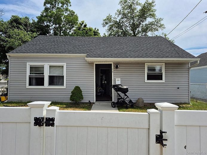 16 Pilot Street