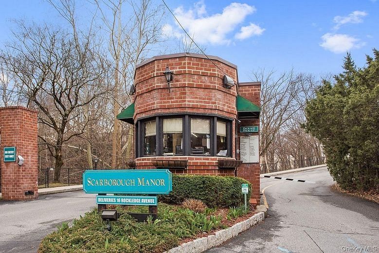 16 Rockledge Avenue #2D-1