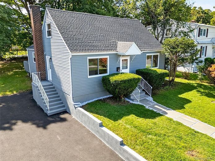 16 Saratoga Road