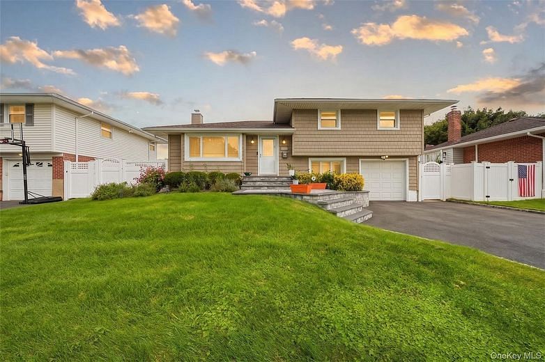 16 Spector Lane