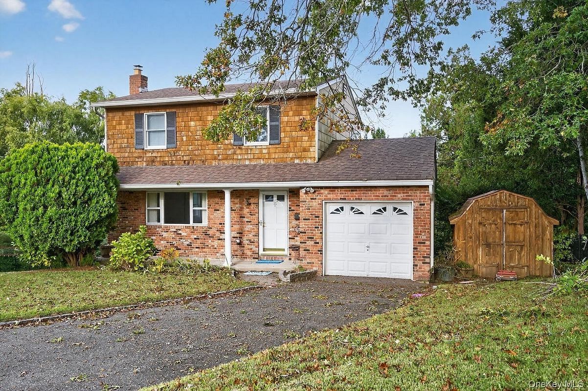 Image 1 of 15 for 16 Wagon Lane in Long Island, Oyster Bay, NY, 11545