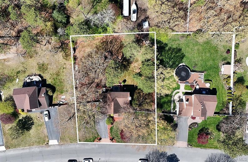16 Winterberry Drive