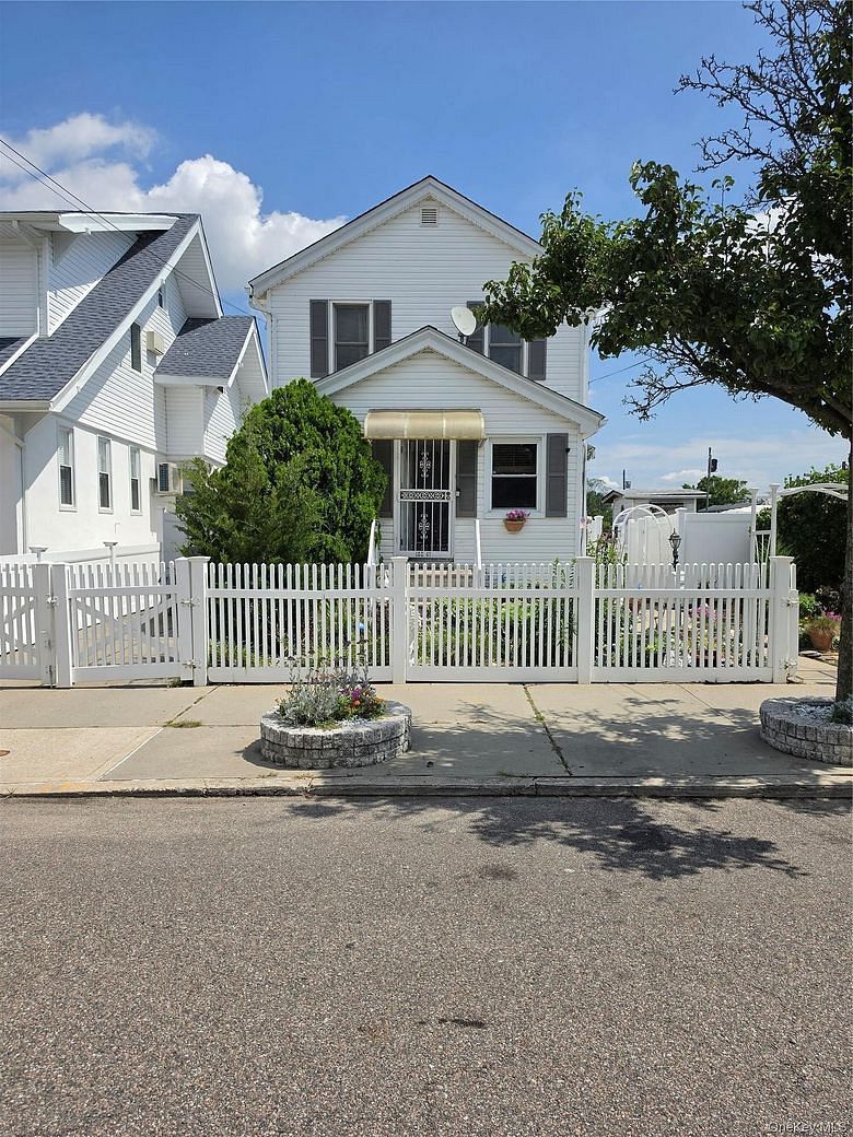 160-41 99th Street