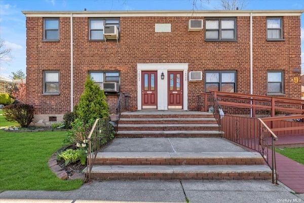 Image 1 of 10 for 160-52 Willets Point Boulevard #1st Fl in Queens, Whitestone, NY, 11357
