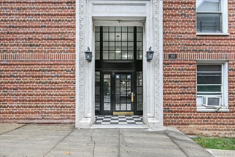 160 72nd Street #758