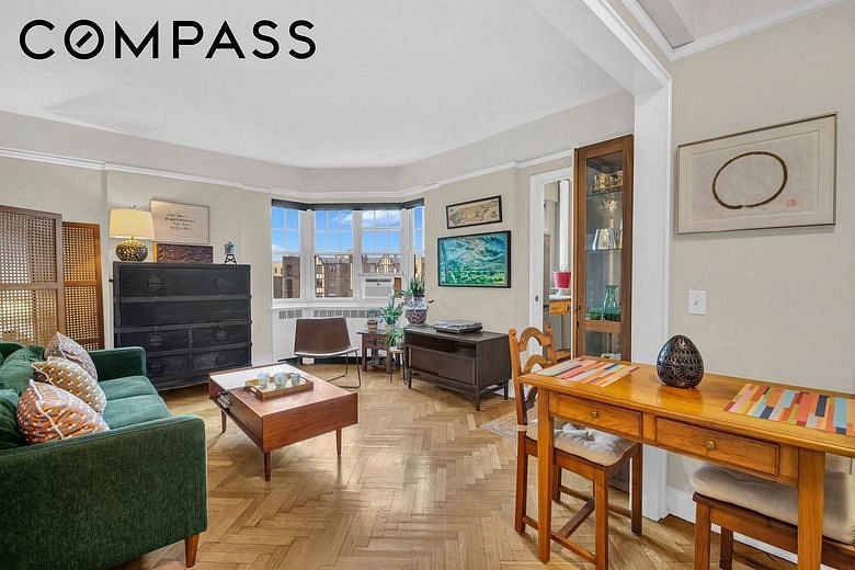 160 Cabrini Boulevard #105