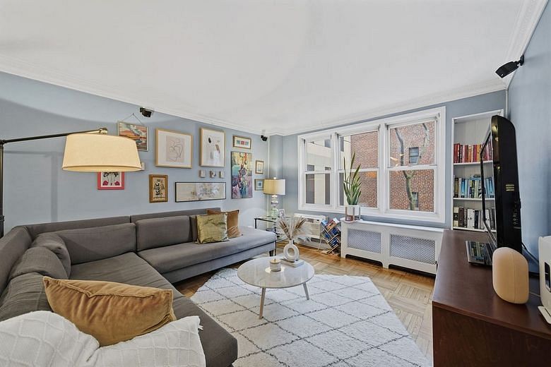 160 East 27th Street #4F