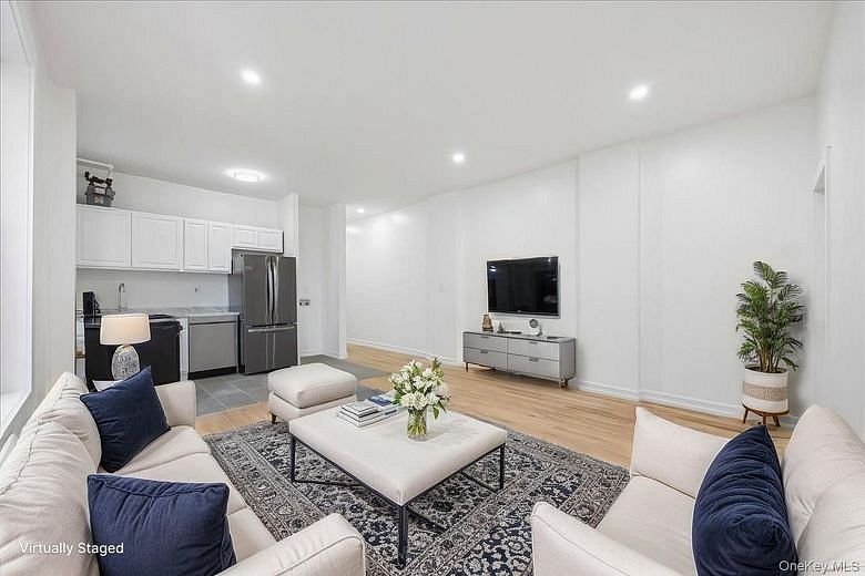 160 Wadsworth Avenue #302