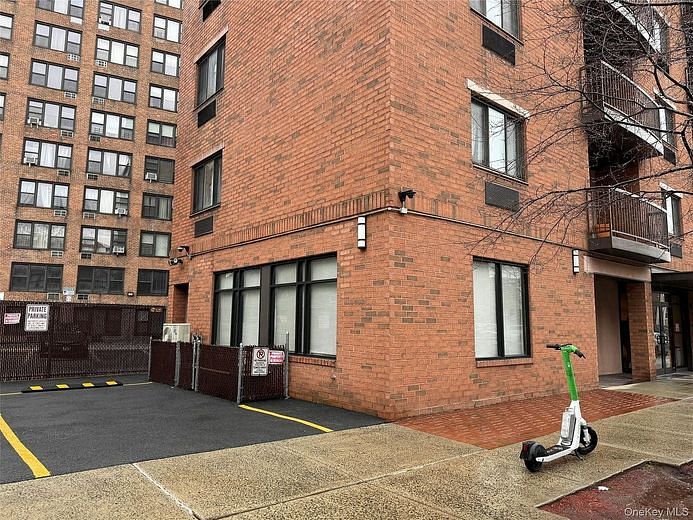 1600 Parkview Avenue #1A