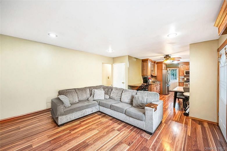 1614 Brightshore Boulevard