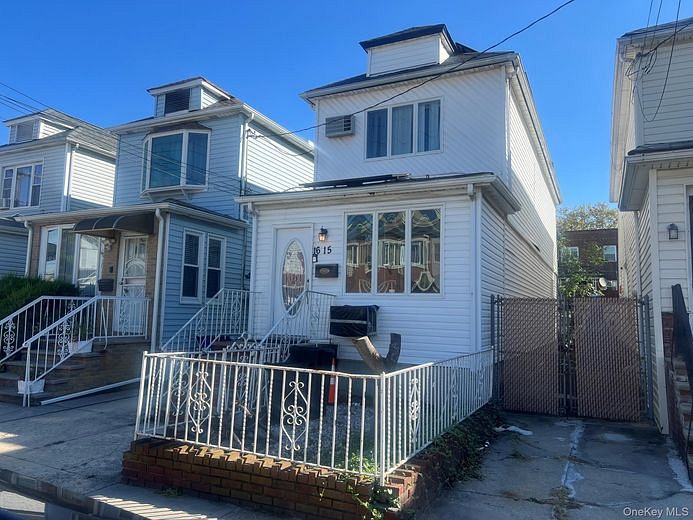 1615 E 51st Street