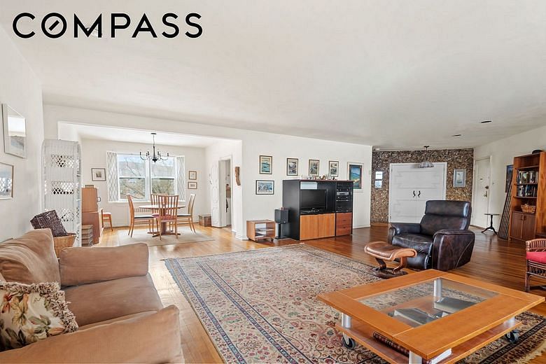 162-01 Powells Cove Boulevard #4R