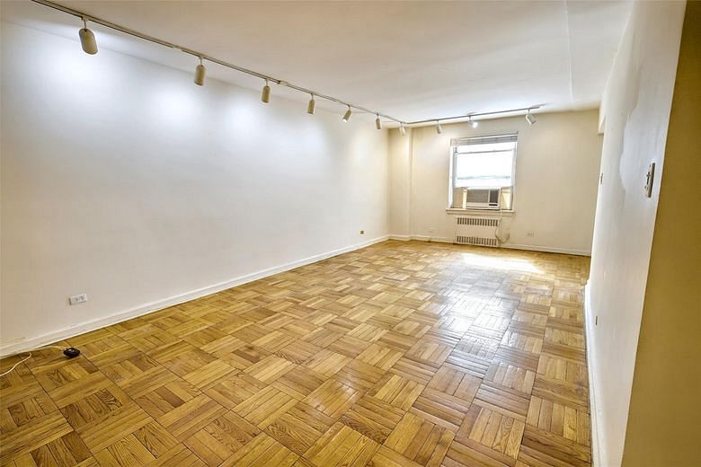 162-41 Powells Cove Boulevard #1E