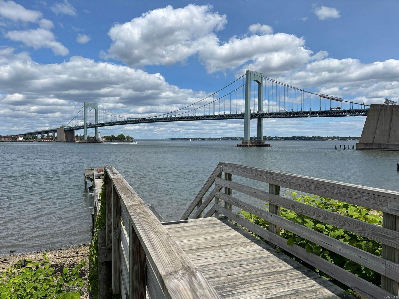 Image 1 of 18 for 162-41 Powellscove Boul #2-0 in Queens, Whitestone, NY, 11357