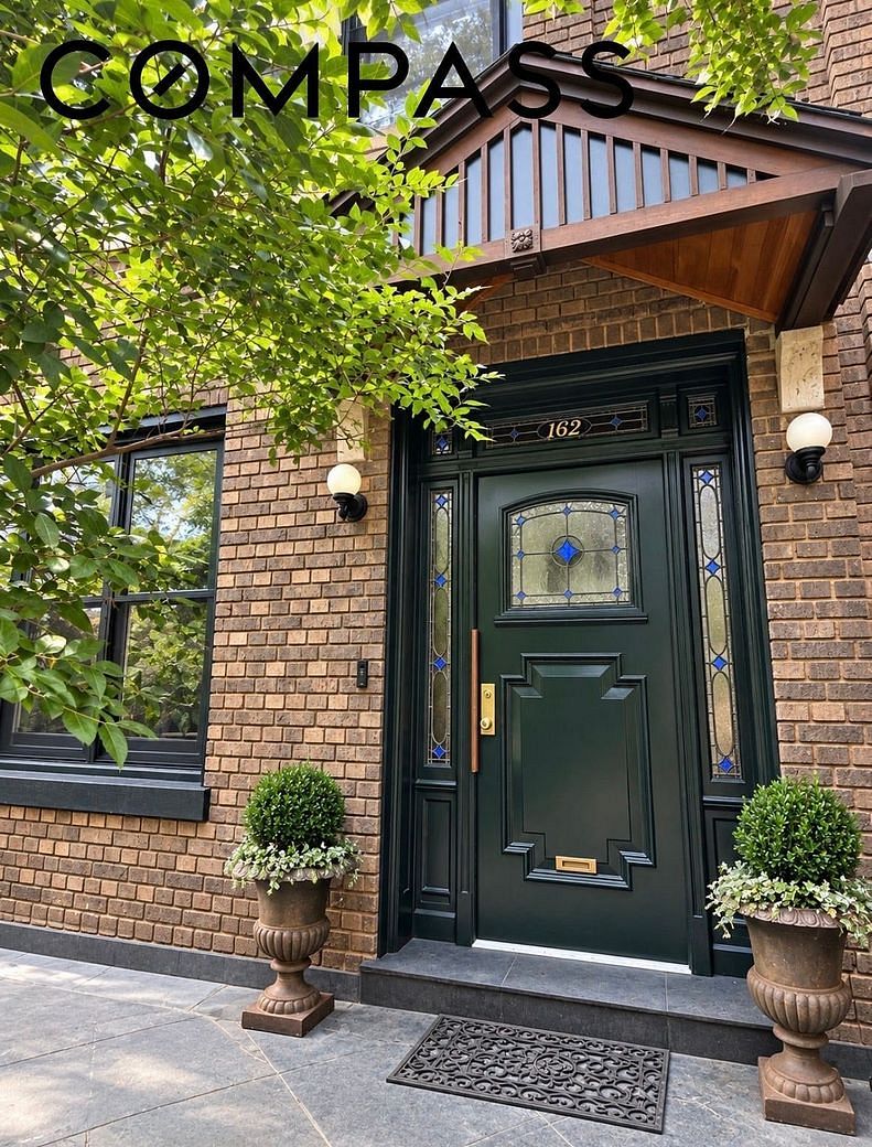 162 Crown Street
