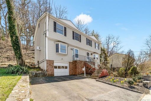 Image 1 of 36 for 162 Maple Street in Westchester, Cortlandt, NY, 10520