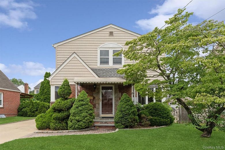 163 Bregman Avenue