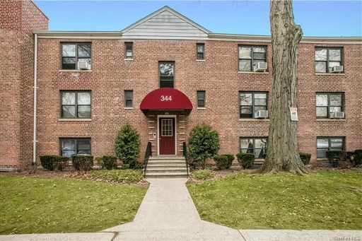 Image 1 of 10 for 344 Richbell Road #C2 in Westchester, Mamaroneck, NY, 10543